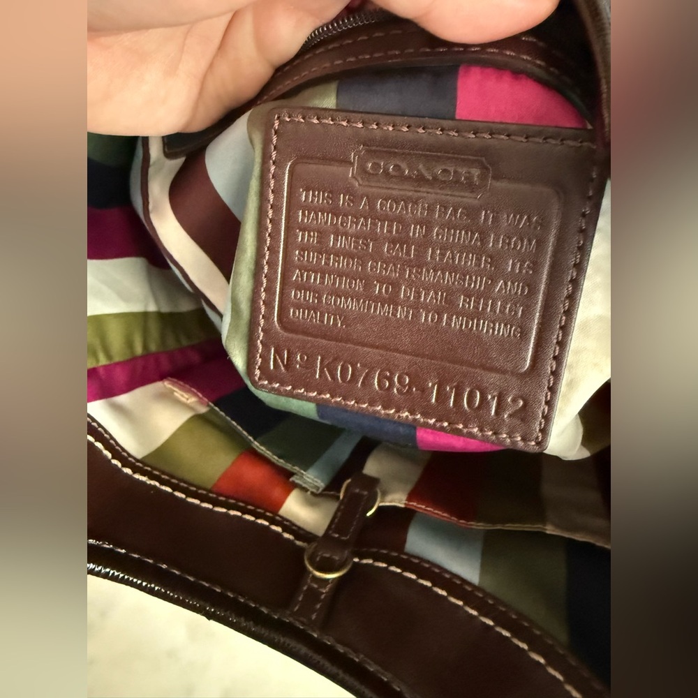 Coach Legacy Ergo 2007 Shoulder Tote Bag - Picture 2 of 10